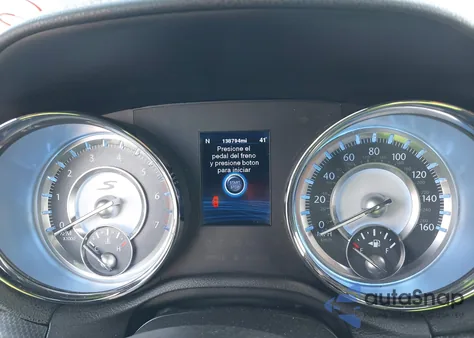 2012 Chrysler 300 S V8 z USA, uszkodzony, nr VIN 2C3CCADT8CH235295